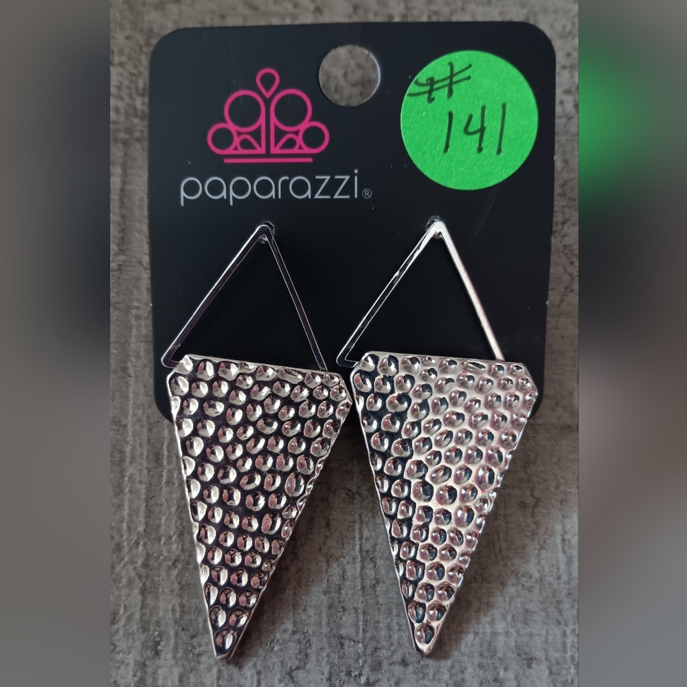 Paparazzi Silver Hammered Triangle Earrings
